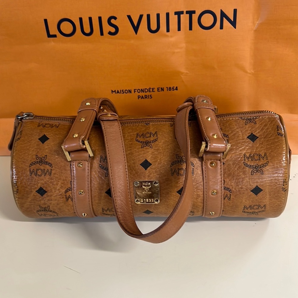 Authentic papillon leather Mcm cognac